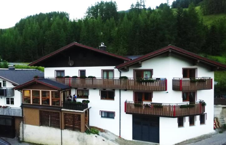 Pension Sonnleitner Heiligenblut Exterior photo